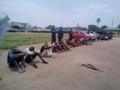 Quelques bandits présentés par la police de kinshasa