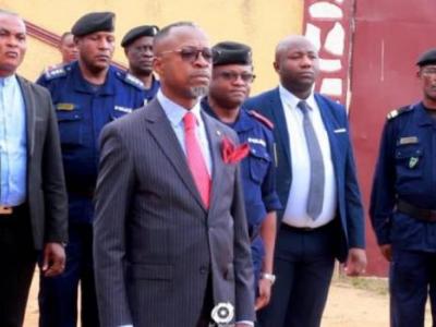 Atou Matubwana et ses collaborateurs 