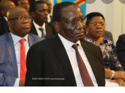 Ilunga Ilunkamba avec quelques membres de son gouvernement  