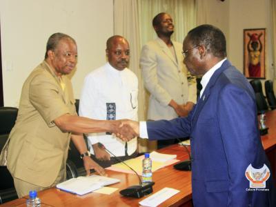 Ilunkamba Ilunkamba saluant le docteur Jean-Jacques Muyembe 