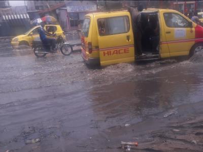 Avenue Kabambare, après la pluie