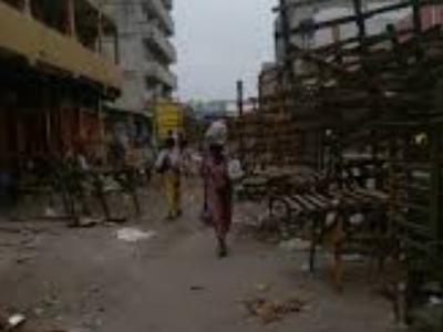 Un des couloirs du marché central à Kinshasa