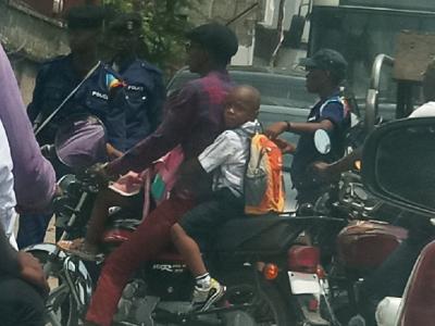 Des taxis motos à Kinshasa
