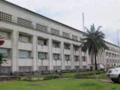 Bâtiment Fonction Publique à Kinshasa