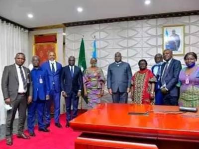 Félix Tshisekedi et les membres de Syeco et Synecat