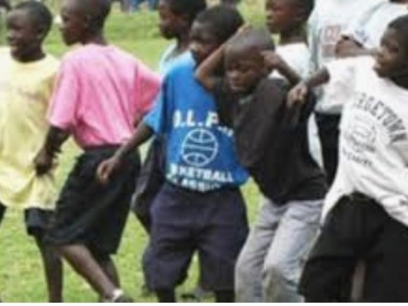 Quelques enfants de la rue exhibant les pas de danse. ( photo Monusco )