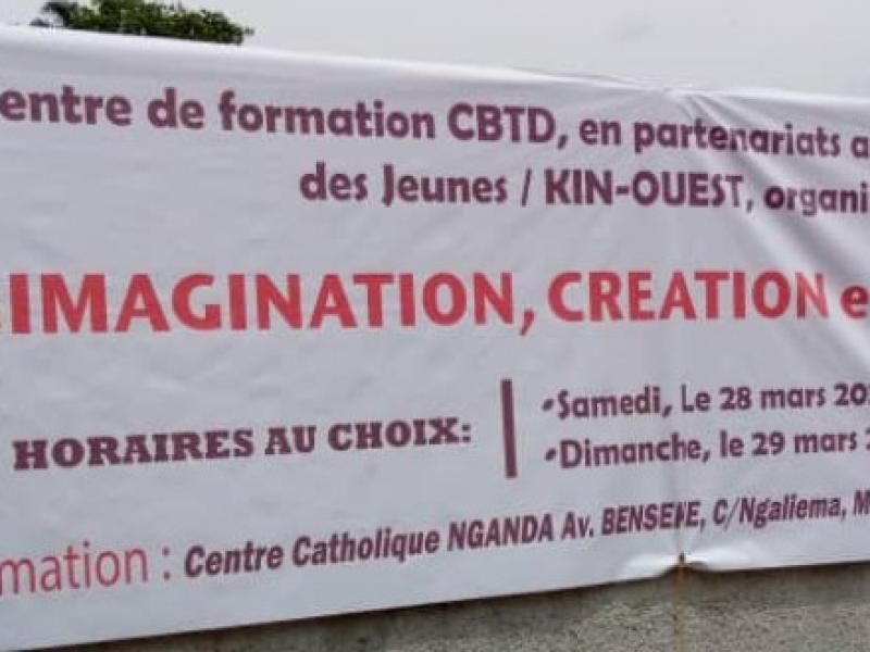 Banderole annonçant l'événement