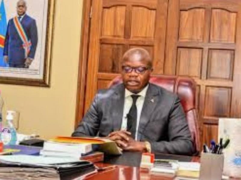 Thomas Luhaka, ministre de l' ESU