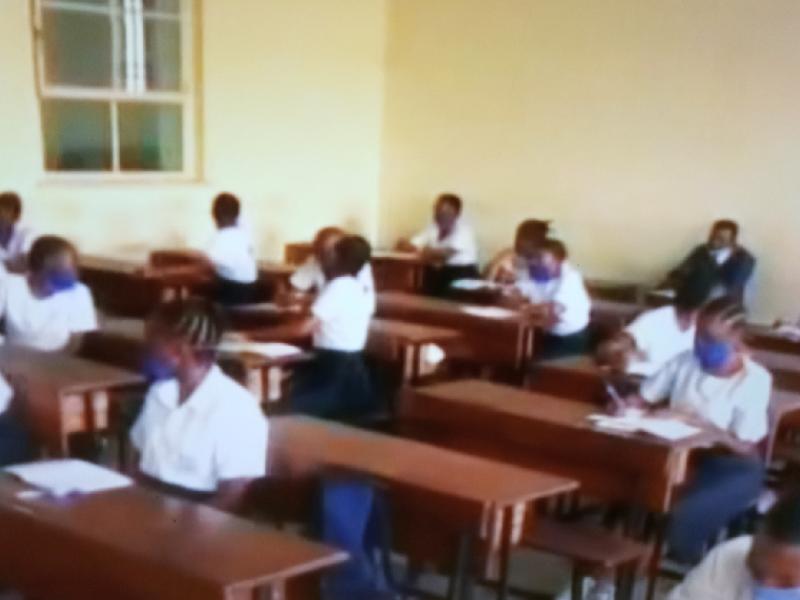Quelques élèves finalistes de l'Institut de la Gombe